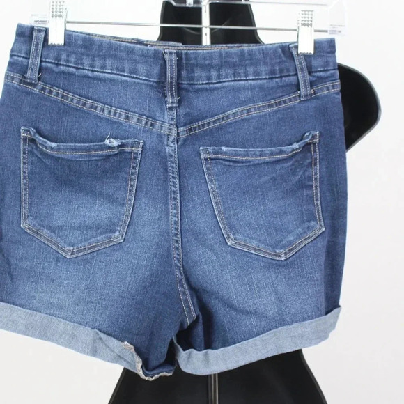 NO BOUNDARIES - Picture 3 of 5